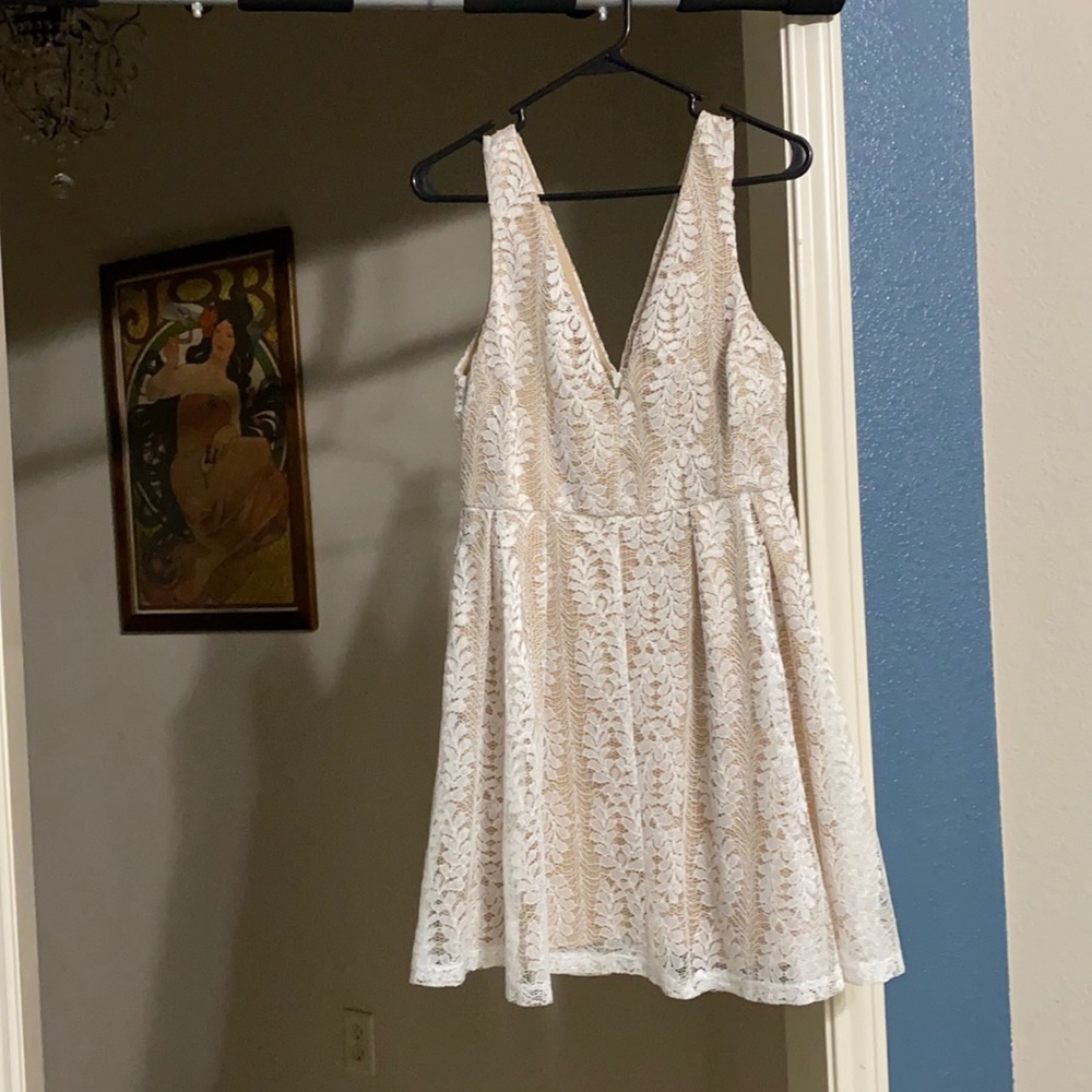 Lulu’s White Lace Skater Dress - Medium
